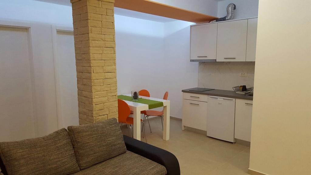 Apartment Brno Pula Buitenkant foto