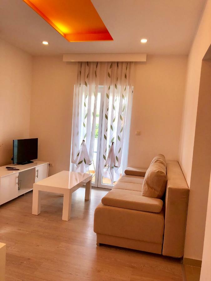 Apartment Brno Pula Buitenkant foto